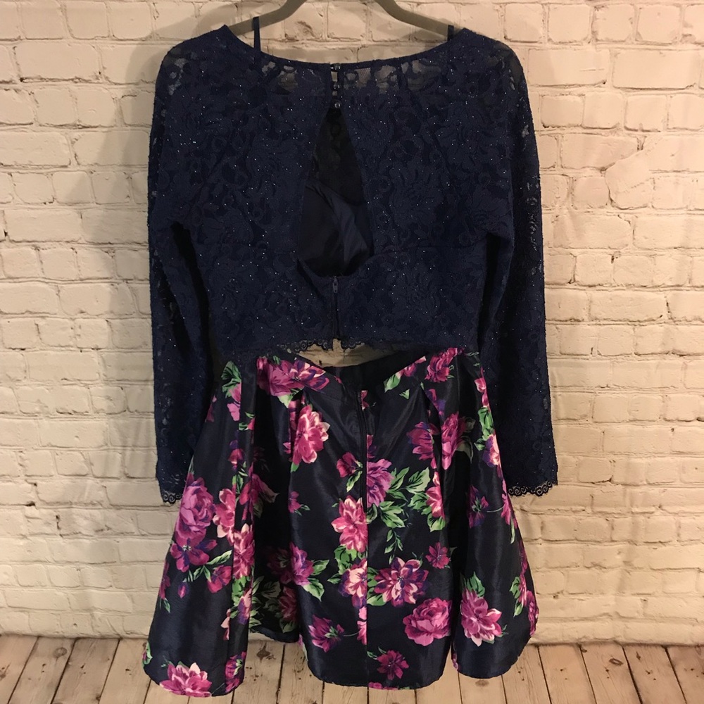 Sequin hearts 2 piece dress - Picture 3 of 6